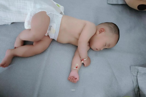 广州包生男孩的试管医院为什么孕妇脚长湿疹